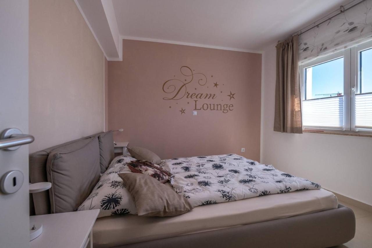 شقة Dream Lounge With Sea View بولا المظهر الخارجي الصورة